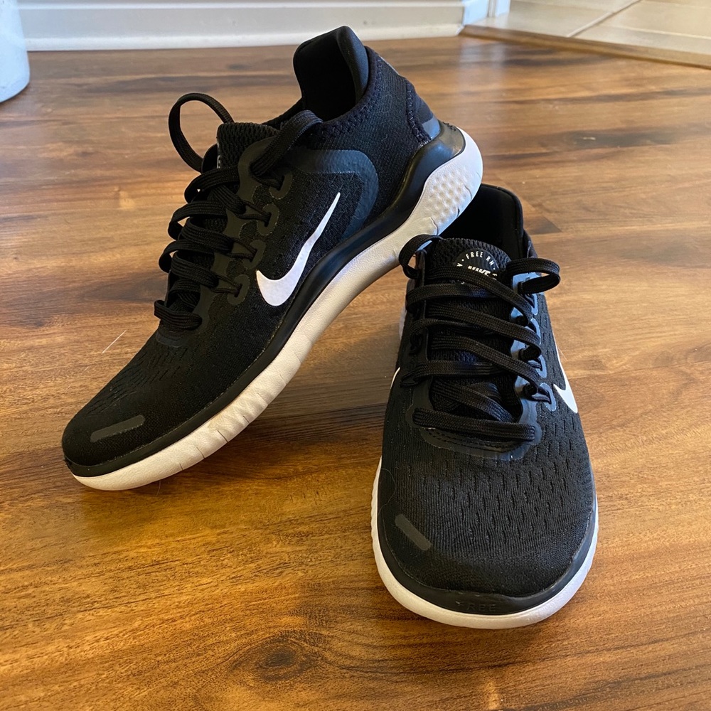 Nike tennis shoes